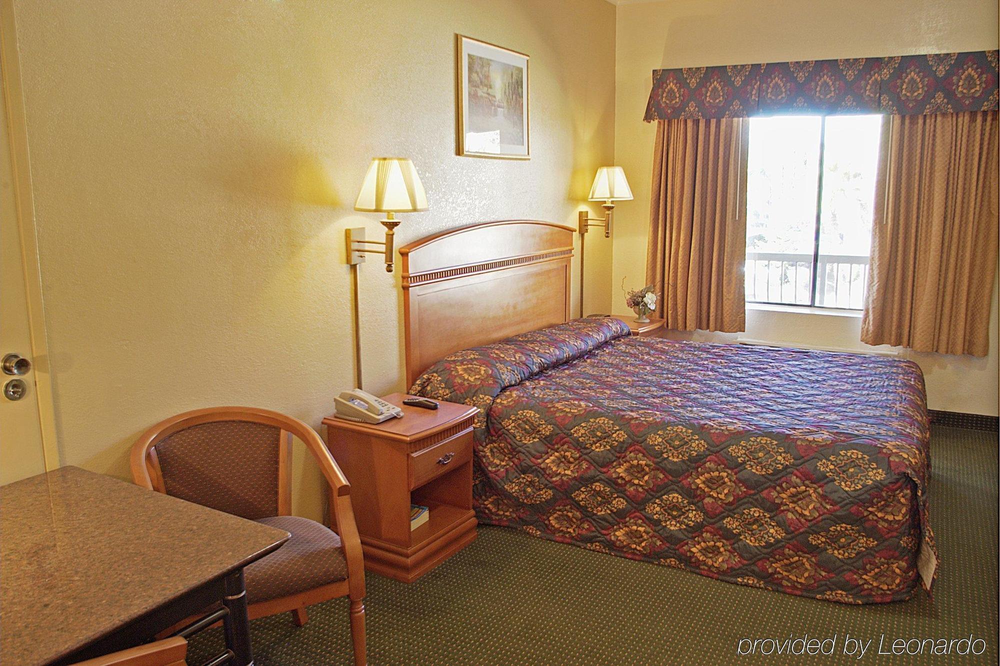 Granada Inn San Fernando Phòng bức ảnh